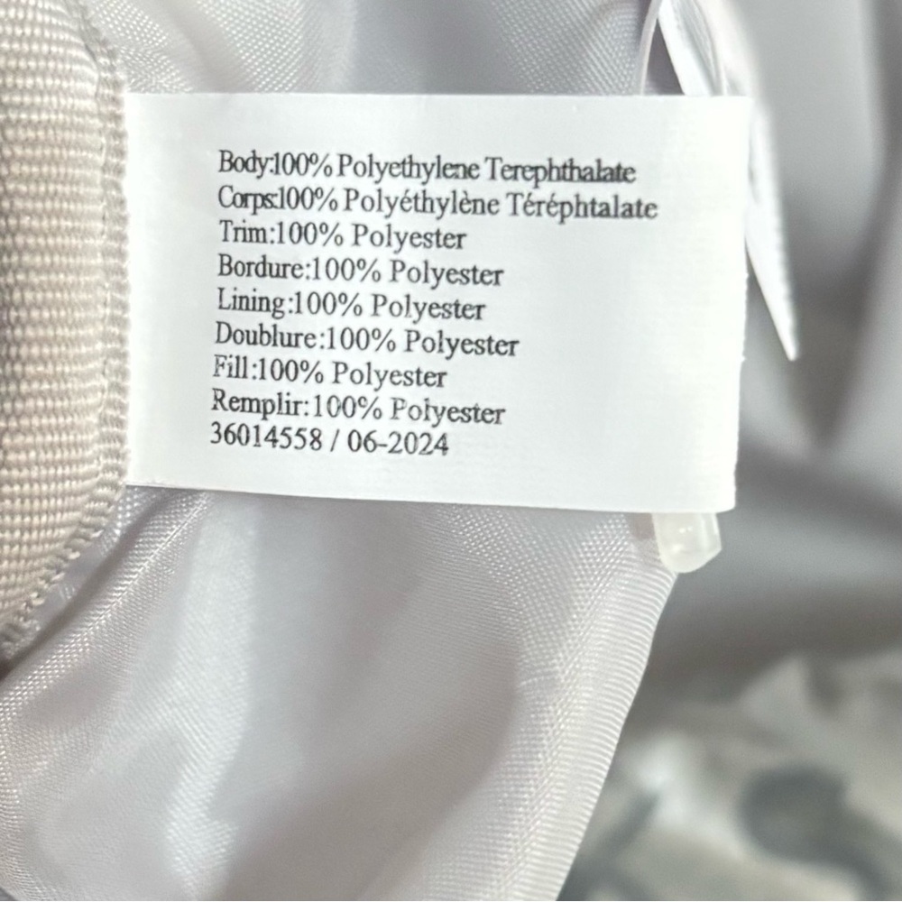 NWT Bath & Body Works Metallic Silver Quilted Tote Bag Winter Holiday Puffer - Picture 7 of 12